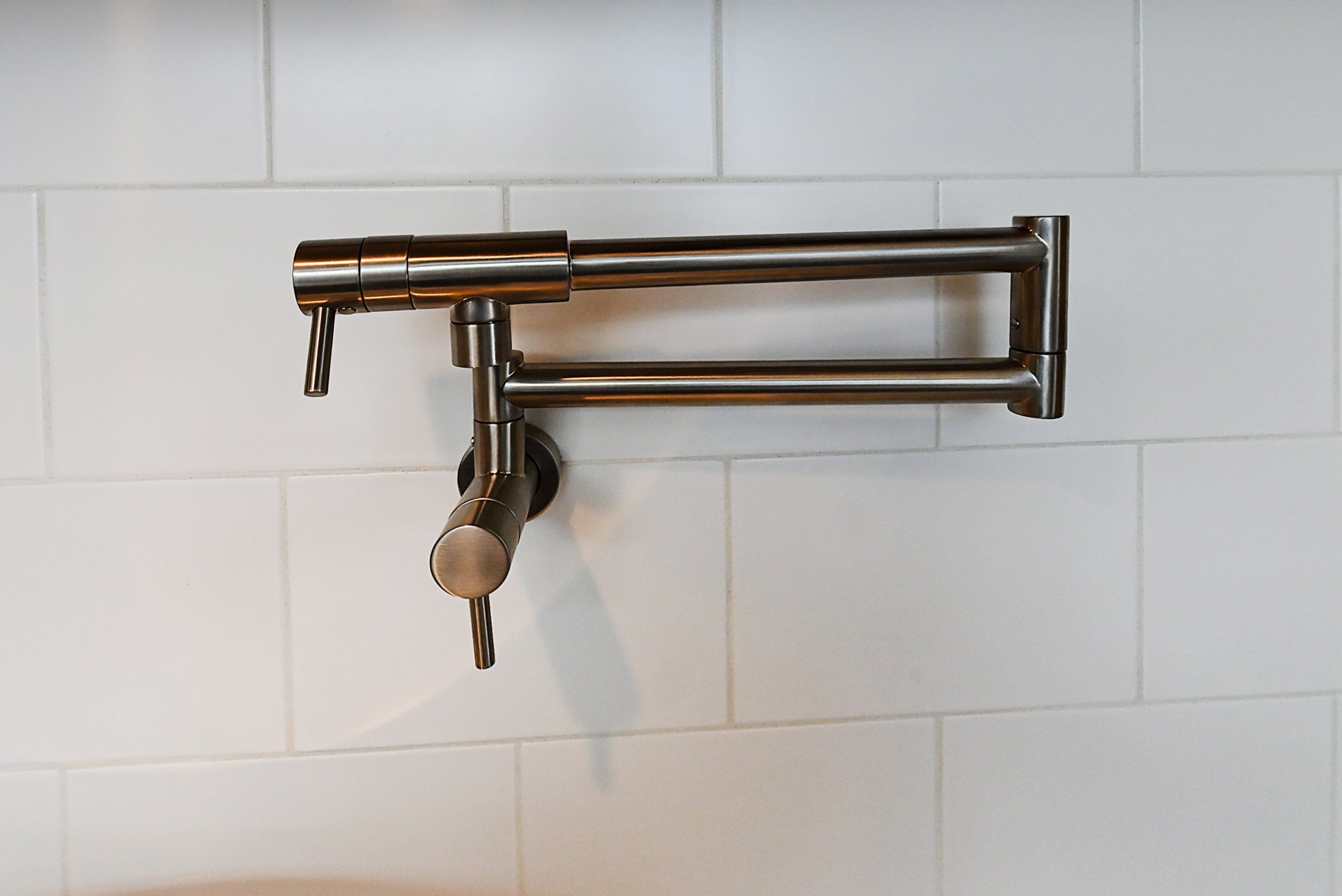 Quality Custom Marble & Onyx Flair Transitional Showroom Display Kitchen