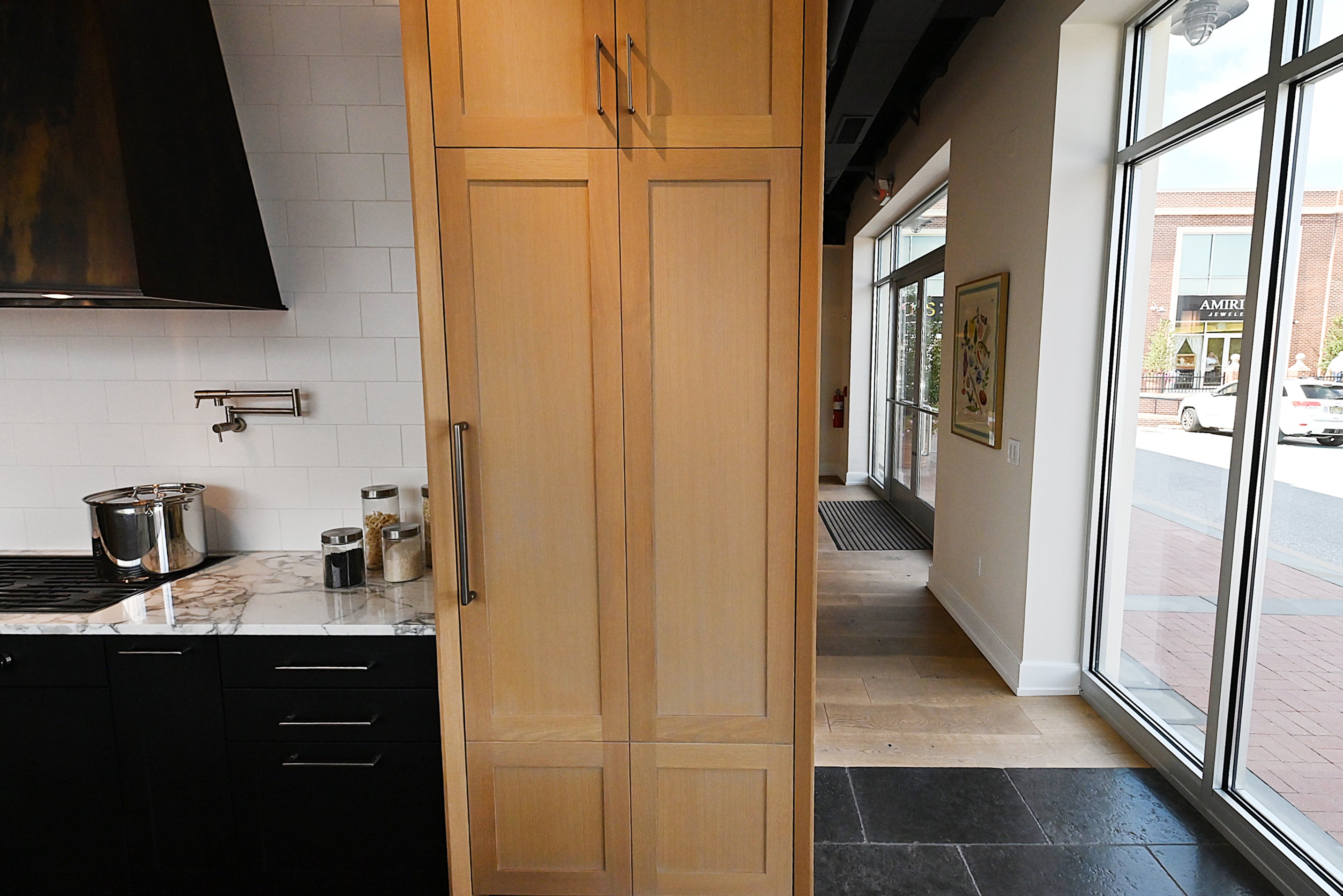 Quality Custom Marble & Onyx Flair Transitional Showroom Display Kitchen