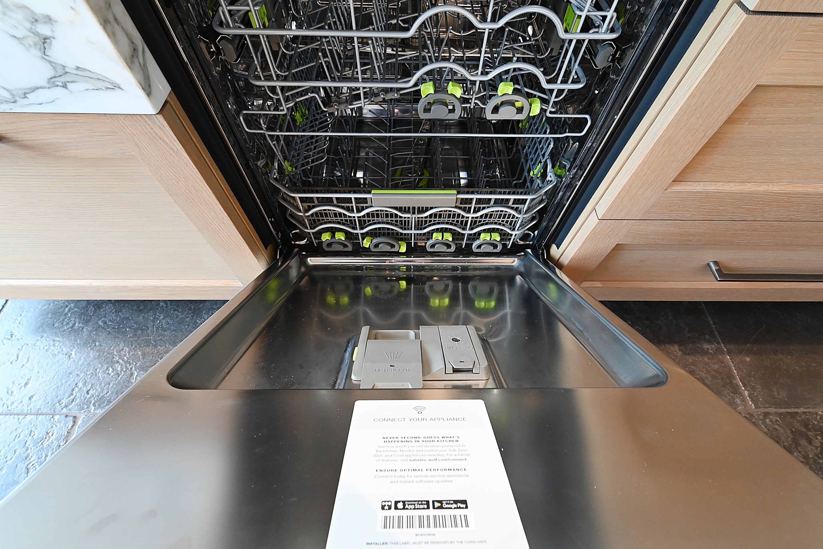 Quality Custom Marble & Onyx Flair Transitional Showroom Display Kitchen