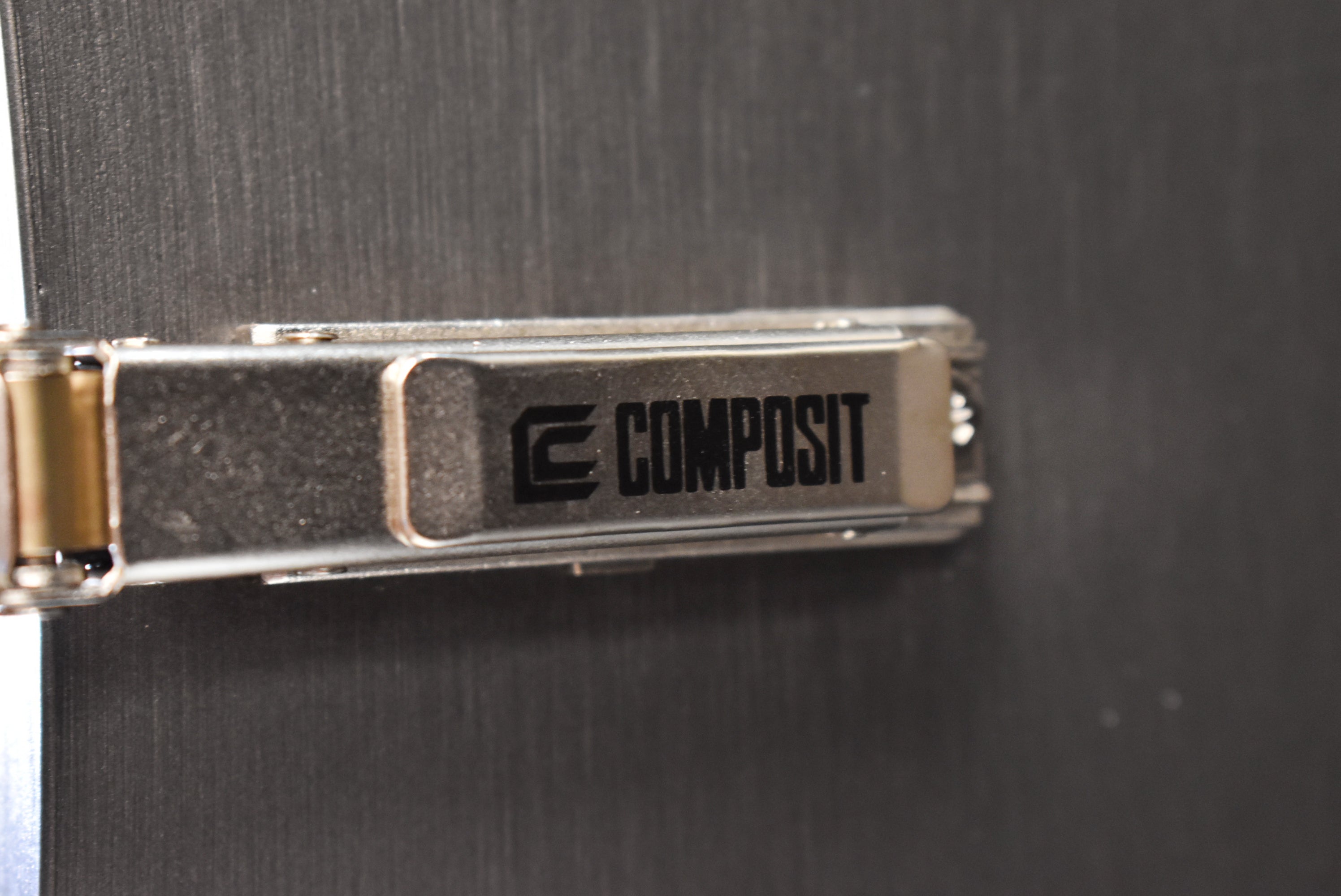 Composit Celine White Modern Showroom Display Kitchen