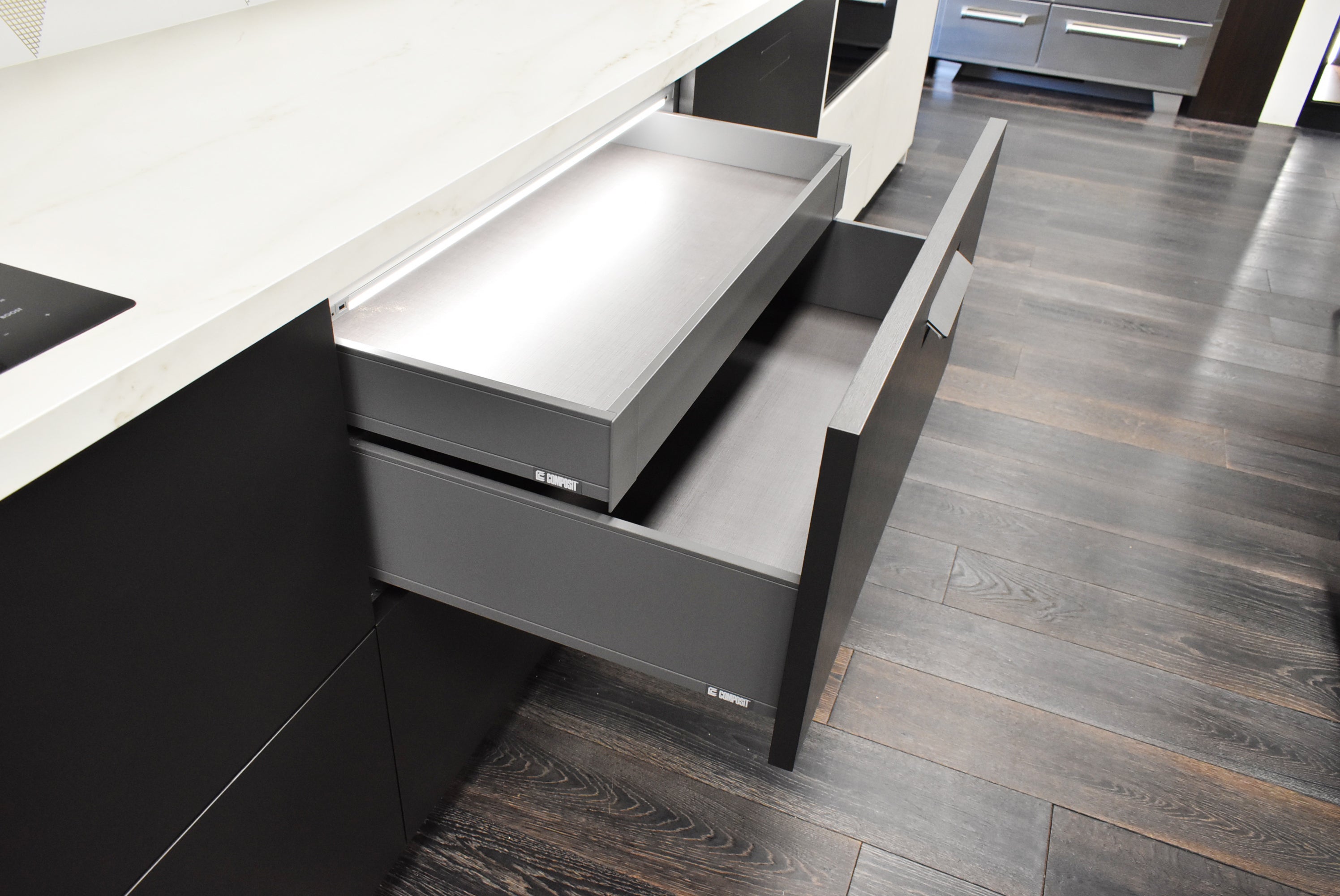 Composit Celine White Modern Showroom Display Kitchen