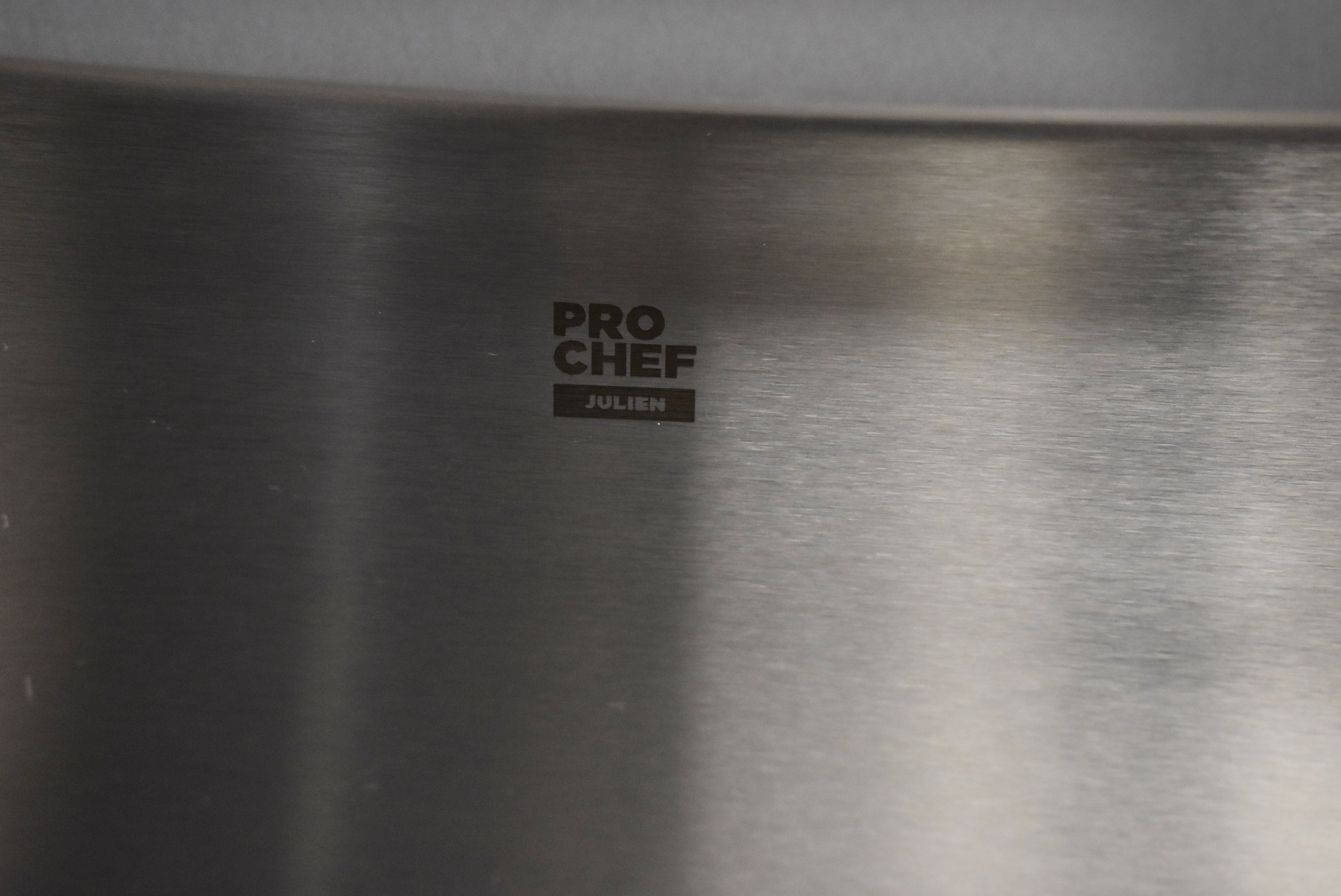 Composit Linea Touch Mocha Modern Showroom Display Kitchen