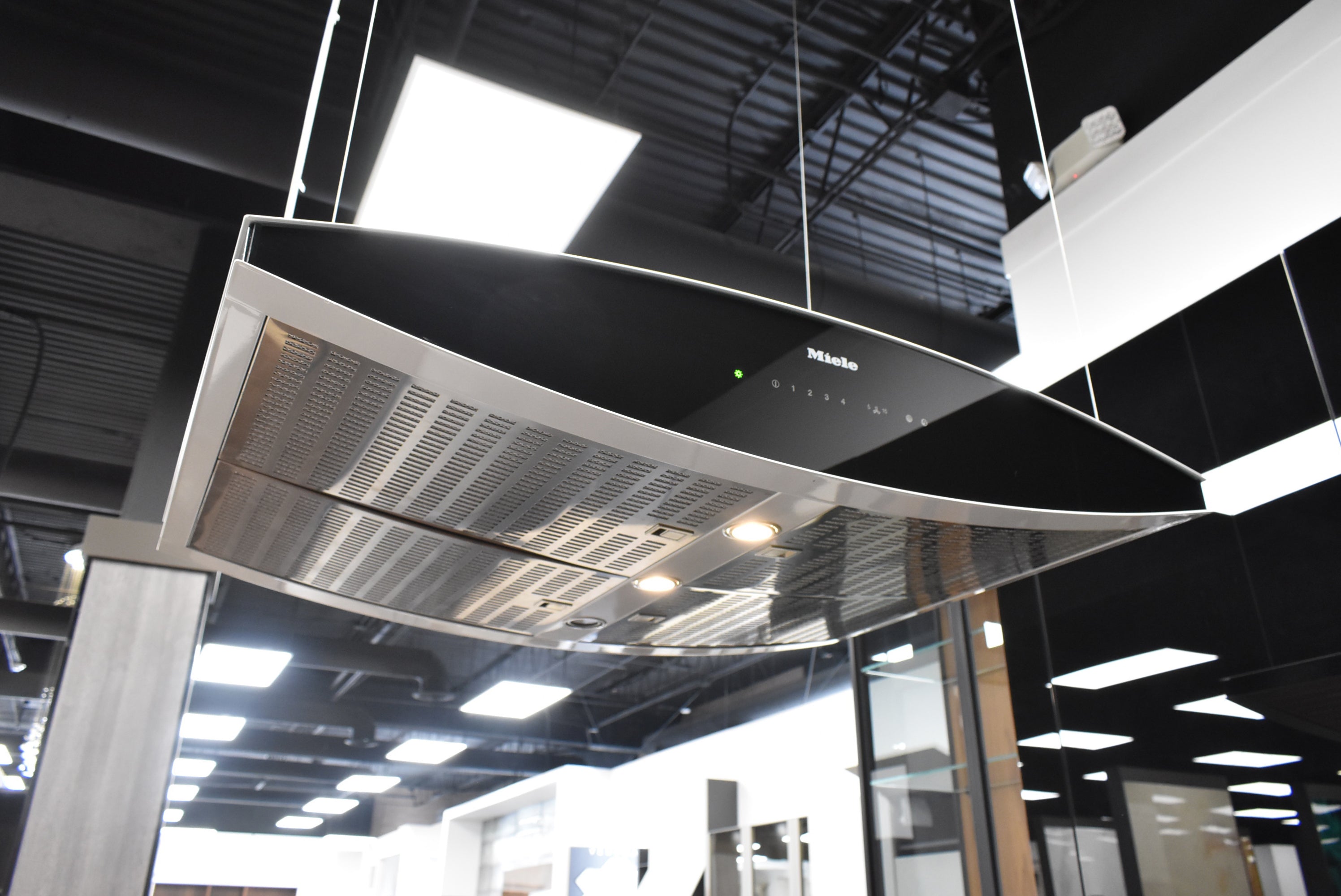 Composit Lounge Oak Transitional Showroom Display Kitchen