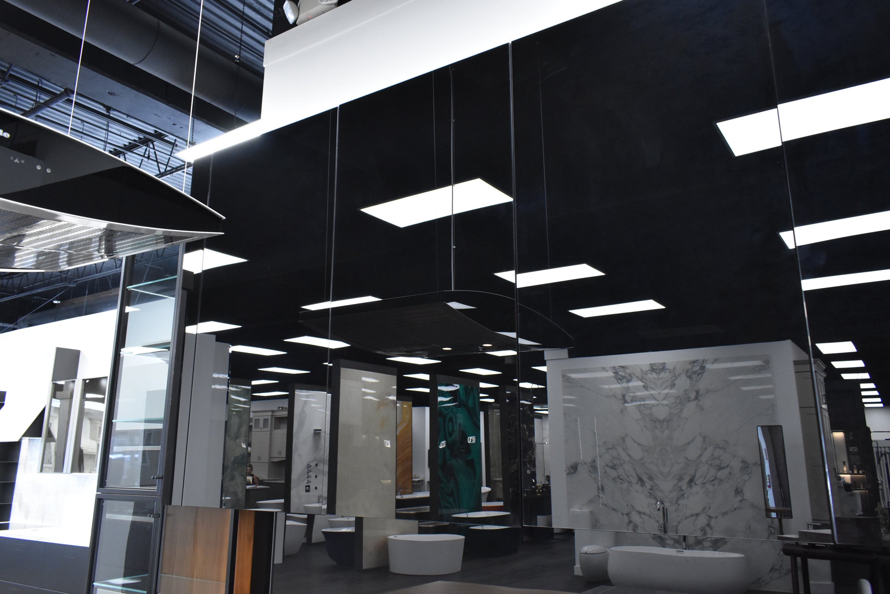 Composit Lounge Oak Transitional Showroom Display Kitchen