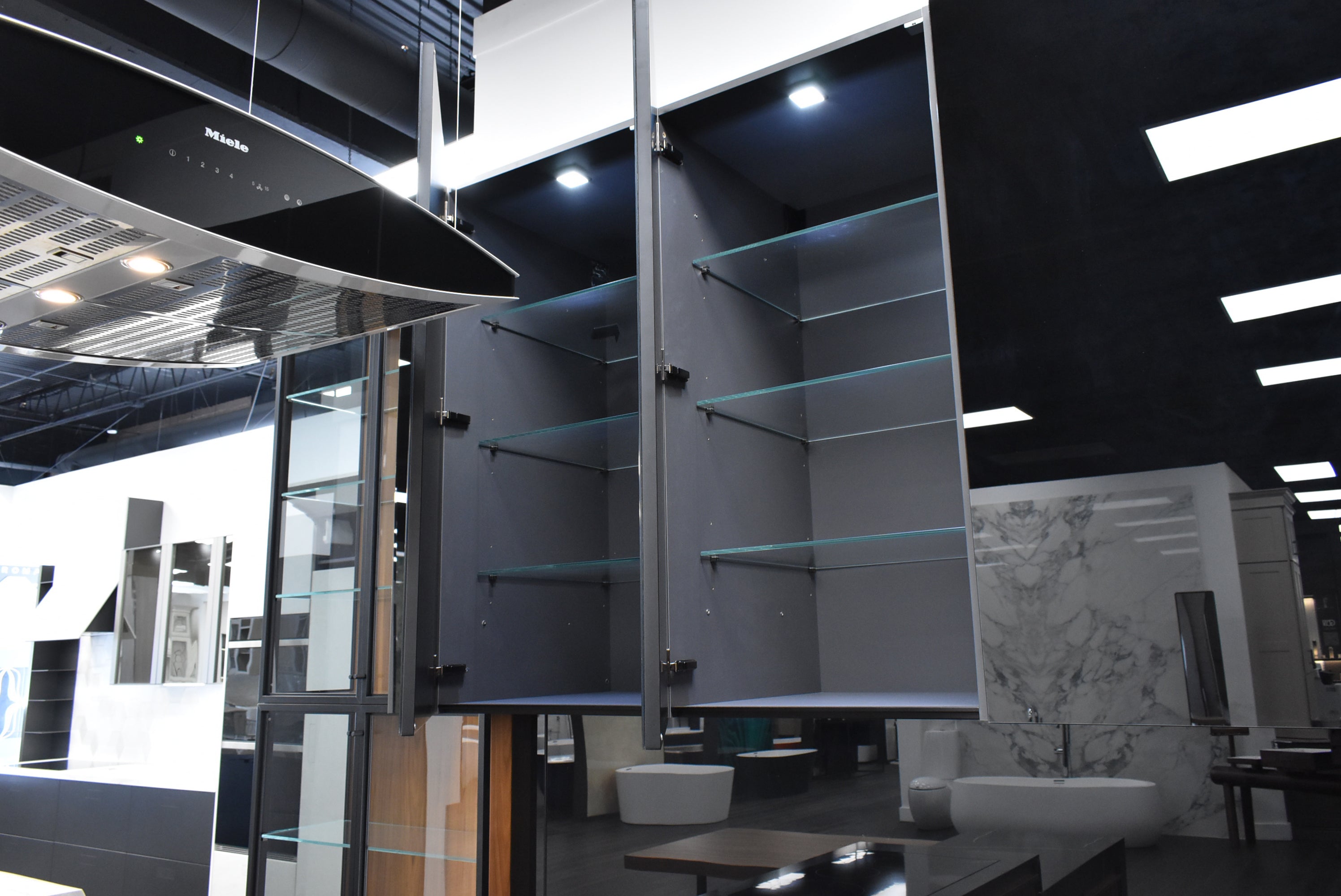 Composit Lounge Oak Transitional Showroom Display Kitchen