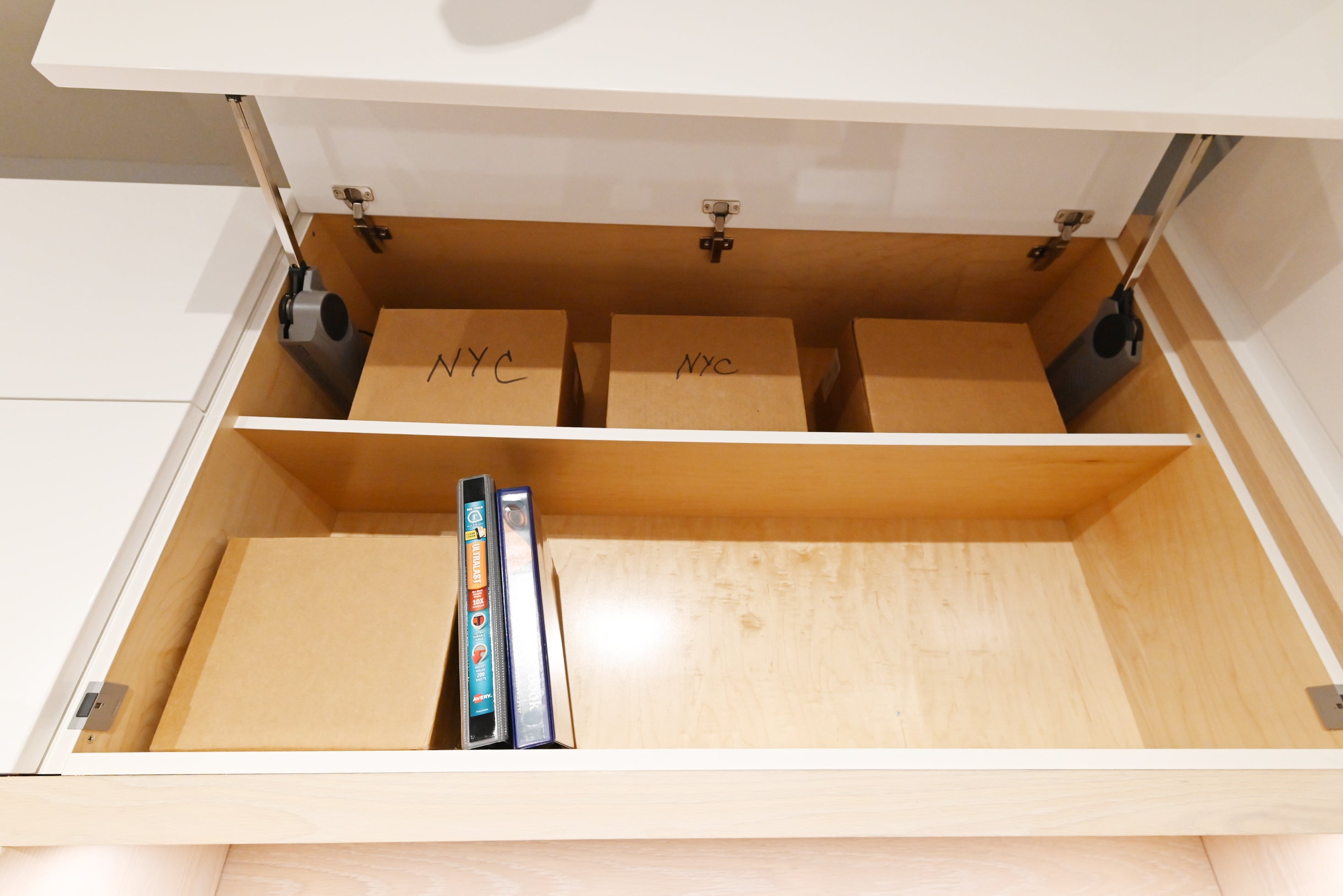 Bakes & Kropp Emerson Modern Showroom Display Desk Area