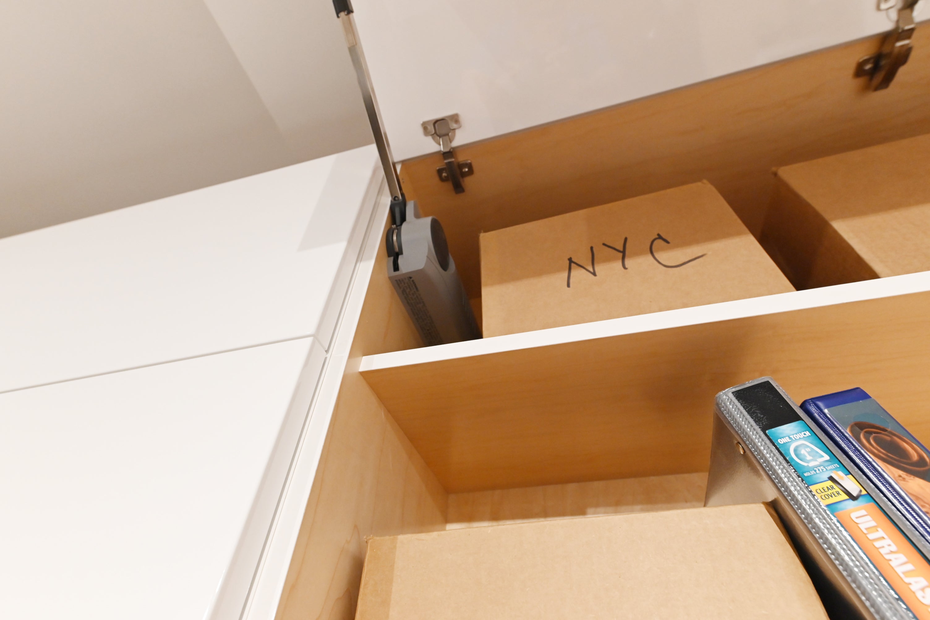 Bakes & Kropp Emerson Modern Showroom Display Desk Area