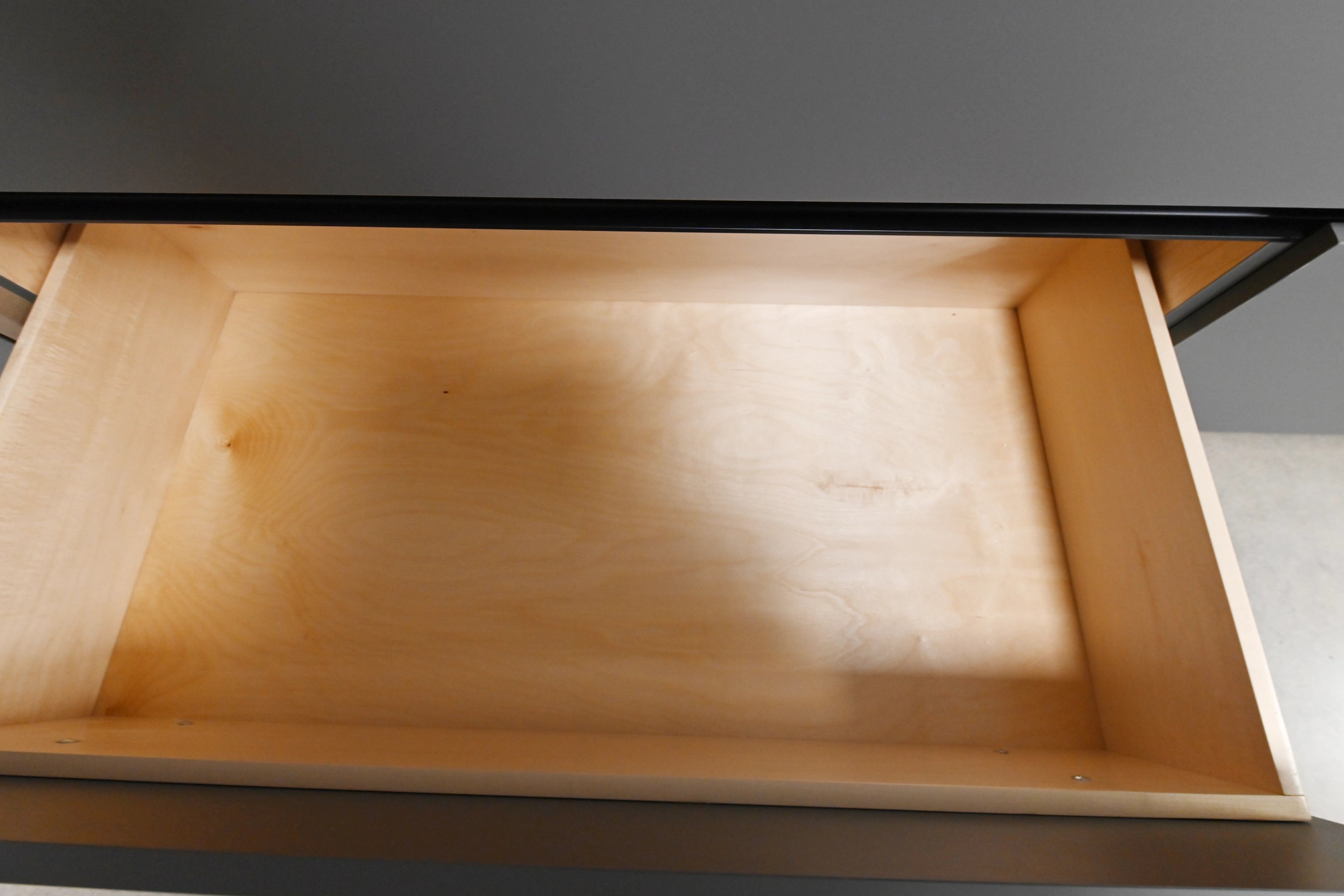 Lusso Bio-Space Glass & Wood Modern Showroom Display Kitchen