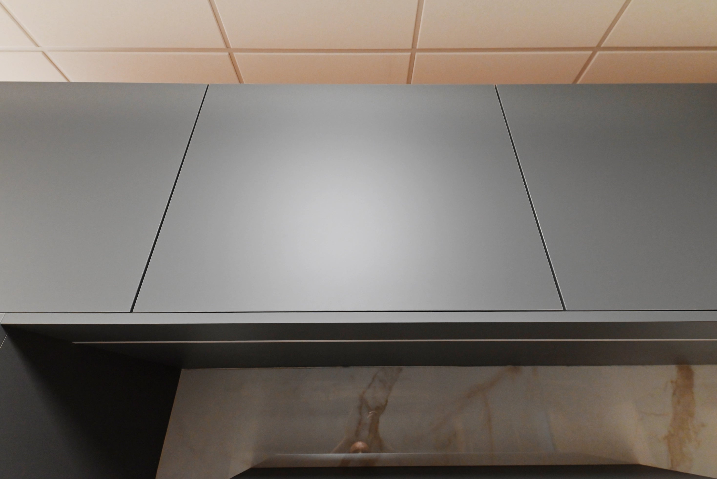 Lusso Bio-Space Glass & Wood Modern Showroom Display Kitchen