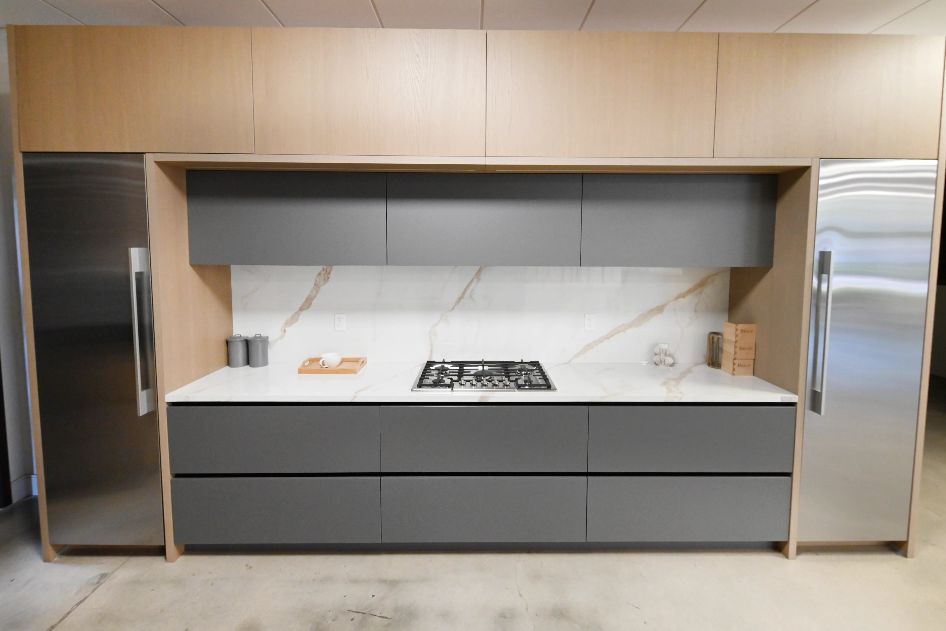Lusso Bio-Space Glass & Wood Modern Showroom Display Kitchen