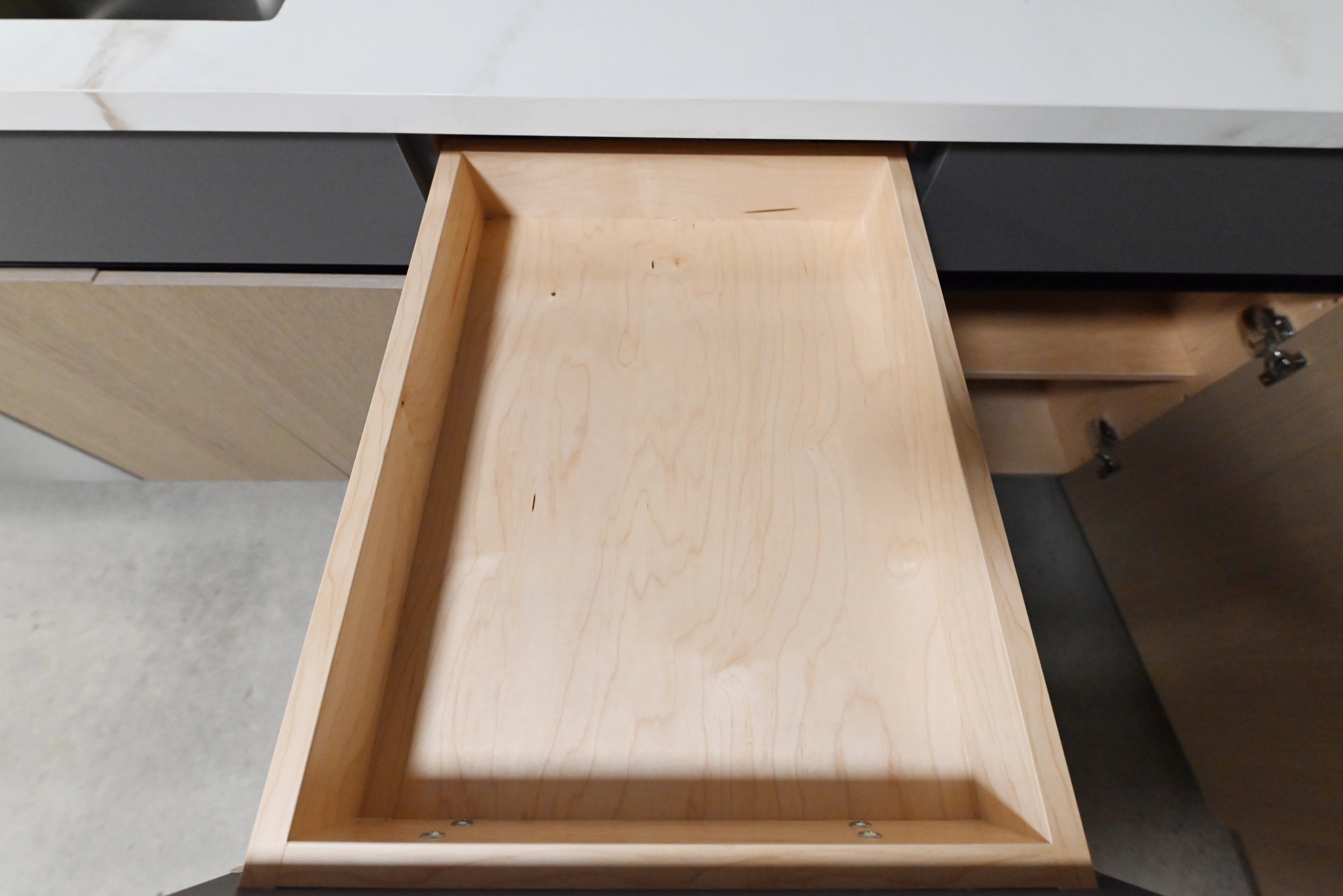 Lusso Bio-Space Glass & Wood Modern Showroom Display Kitchen