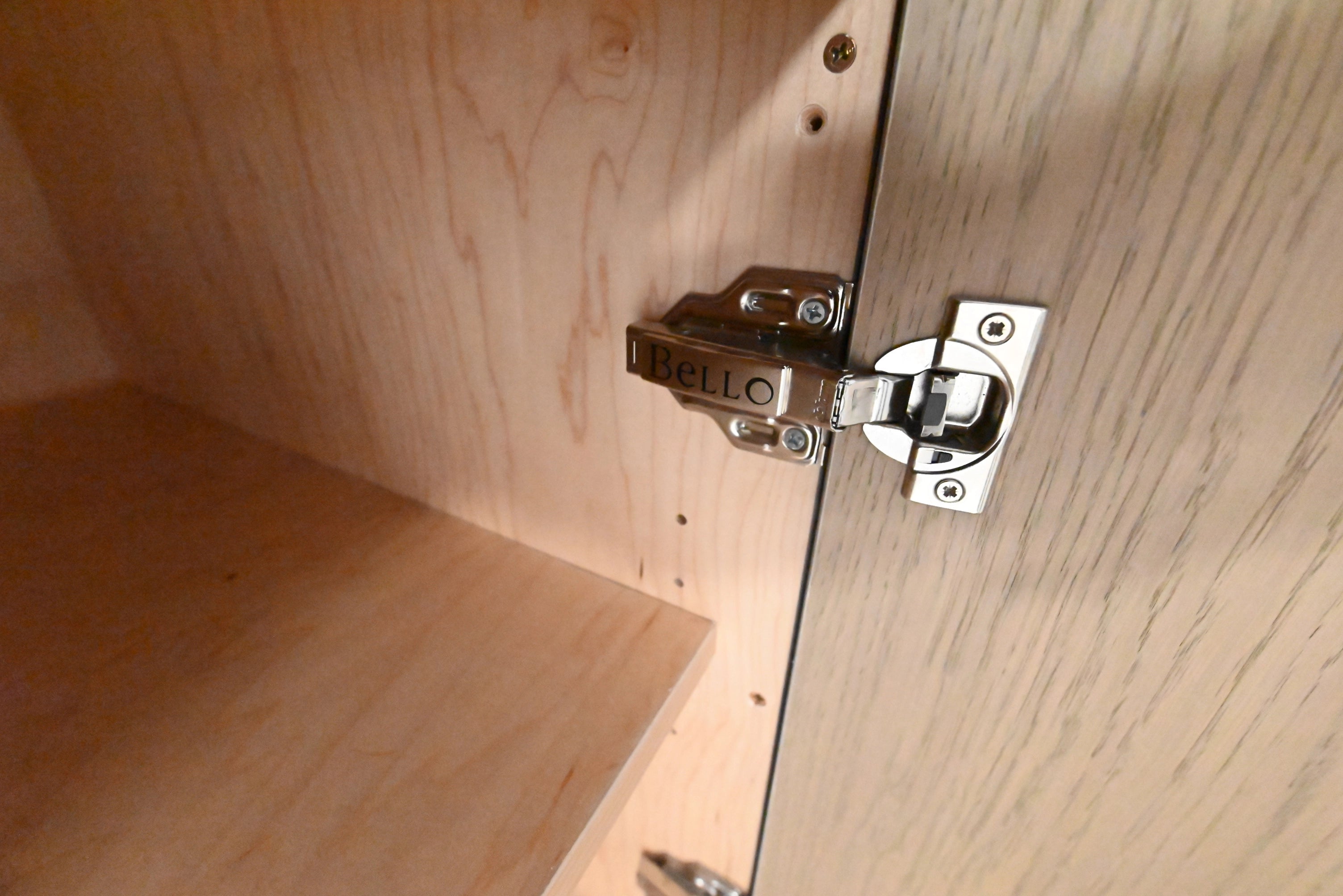 Lusso Bio-Space Glass & Wood Modern Showroom Display Kitchen