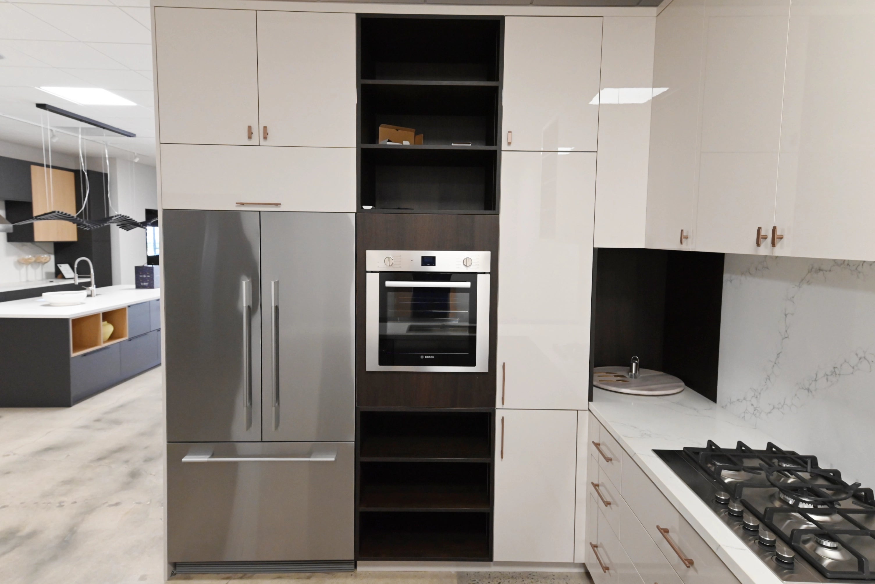 Lusso “Into White” Ultra Modern Showroom Display Kitchen