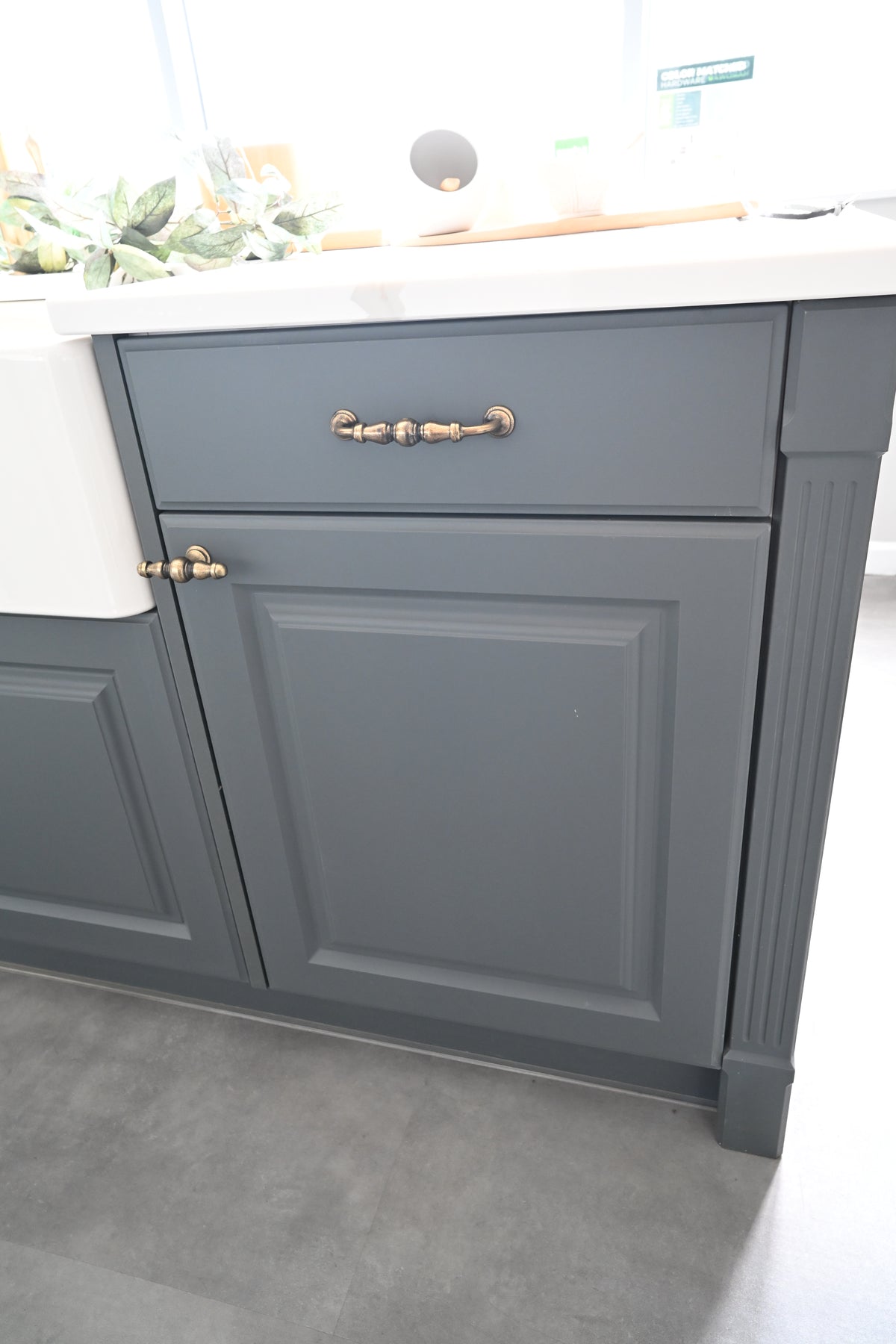 Wren Georgian Juratek Forest Green Matte Kitchen