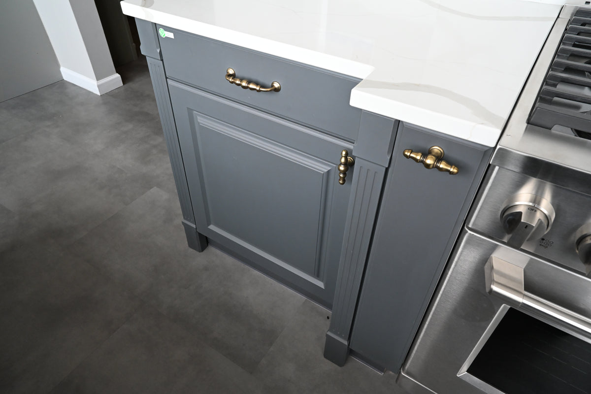 Wren Georgian Juratek Forest Green Matte Kitchen