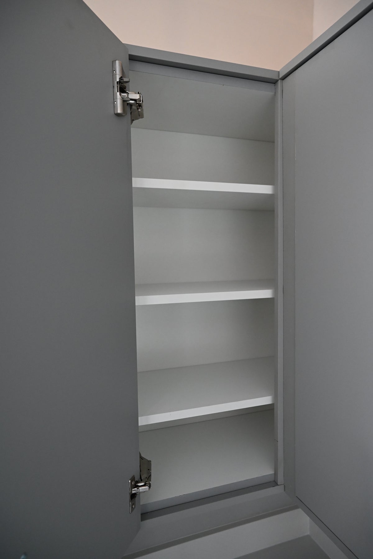 Wren Autograph Ash Grey Silk Kitchen