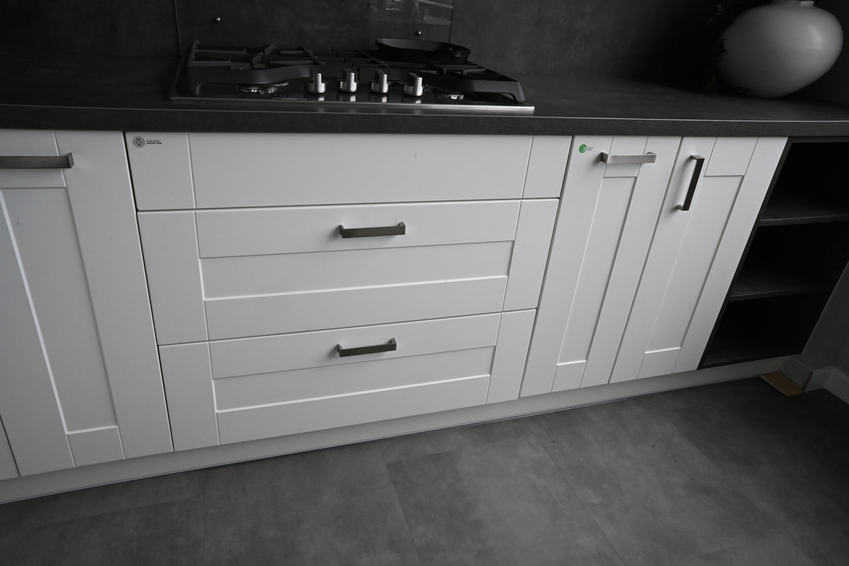 Wren Shaker Classic White Matte Kitchen