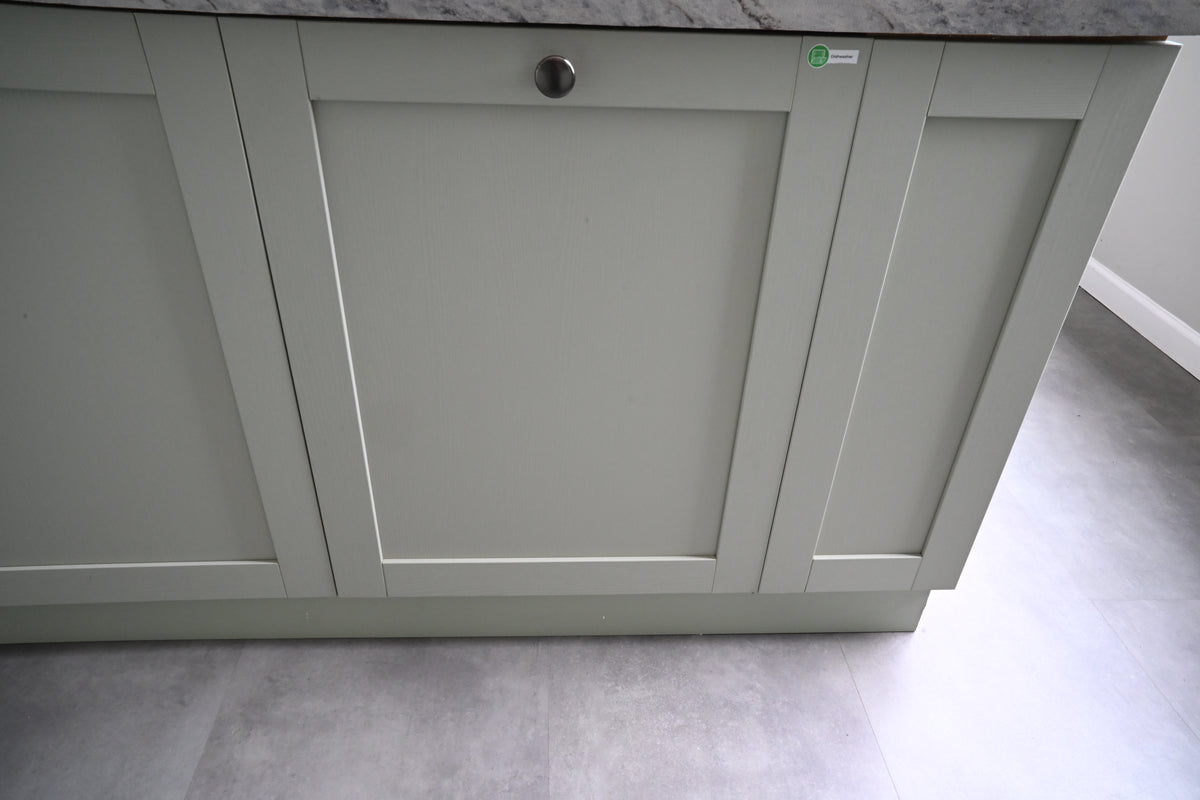 Wren Shaker Forest Classic Thyme Grain Kitchen
