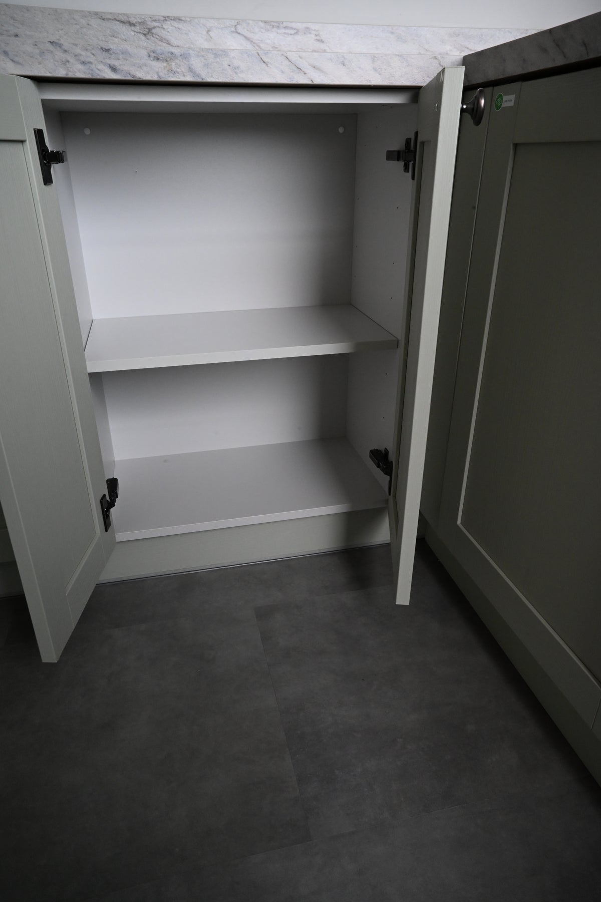 Wren Shaker Forest Classic Thyme Grain Kitchen
