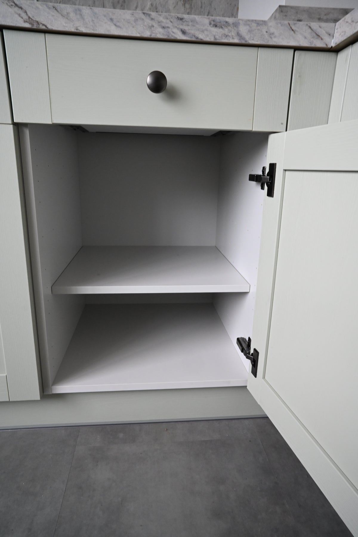 Wren Shaker Forest Classic Thyme Grain Kitchen