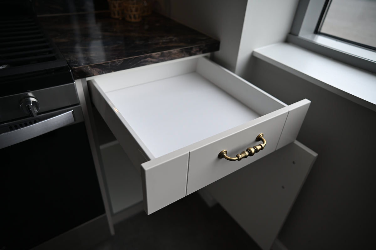 Wren Shaker Classic Cashmere Matte Kitchen