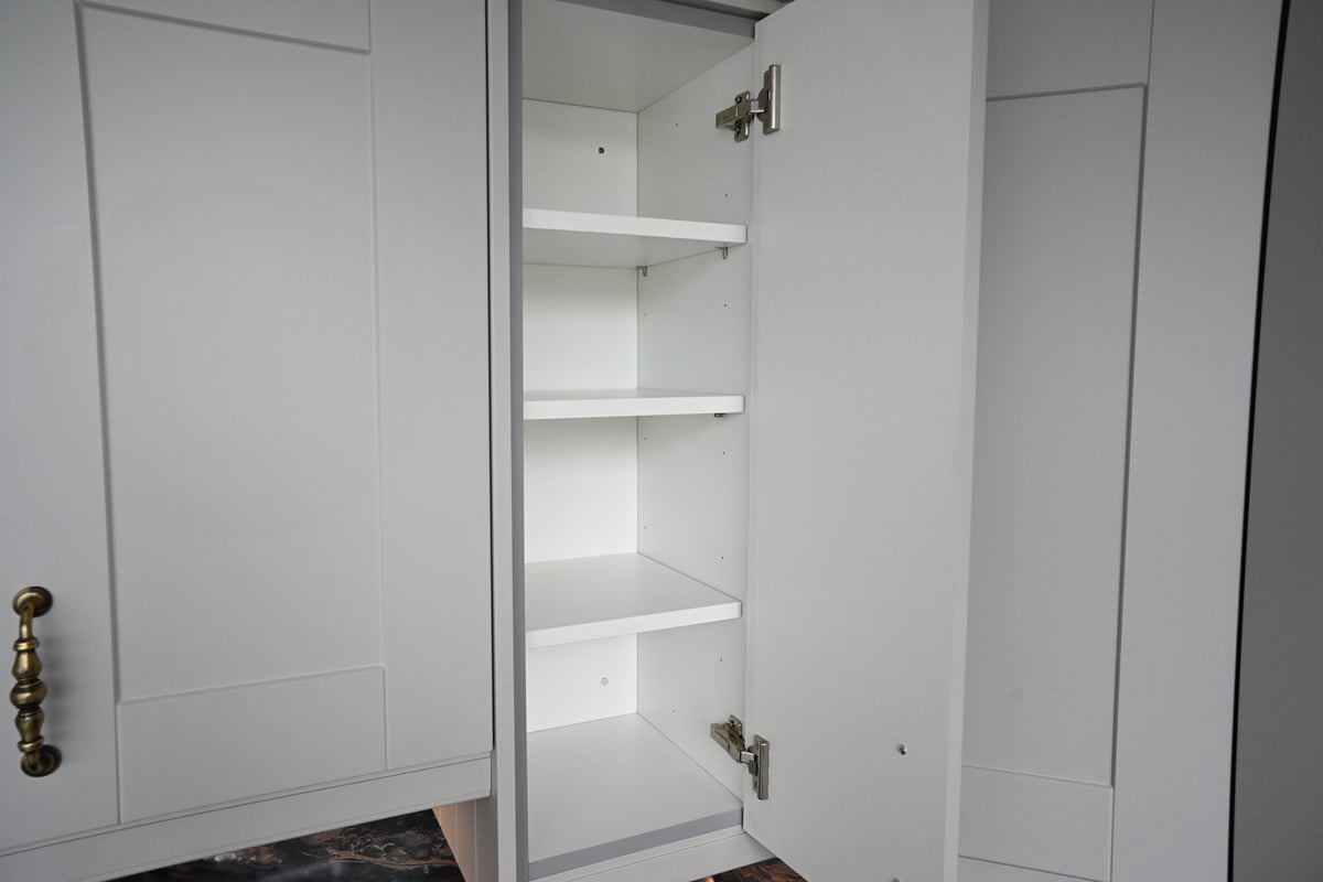 Wren Shaker Classic Cashmere Matte Kitchen