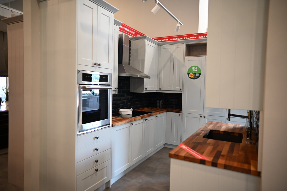 Wren Shaker Off White Matte Kitchen