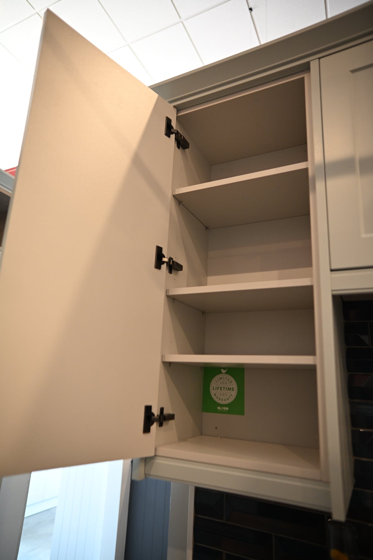 Wren Shaker Off White Matte Kitchen
