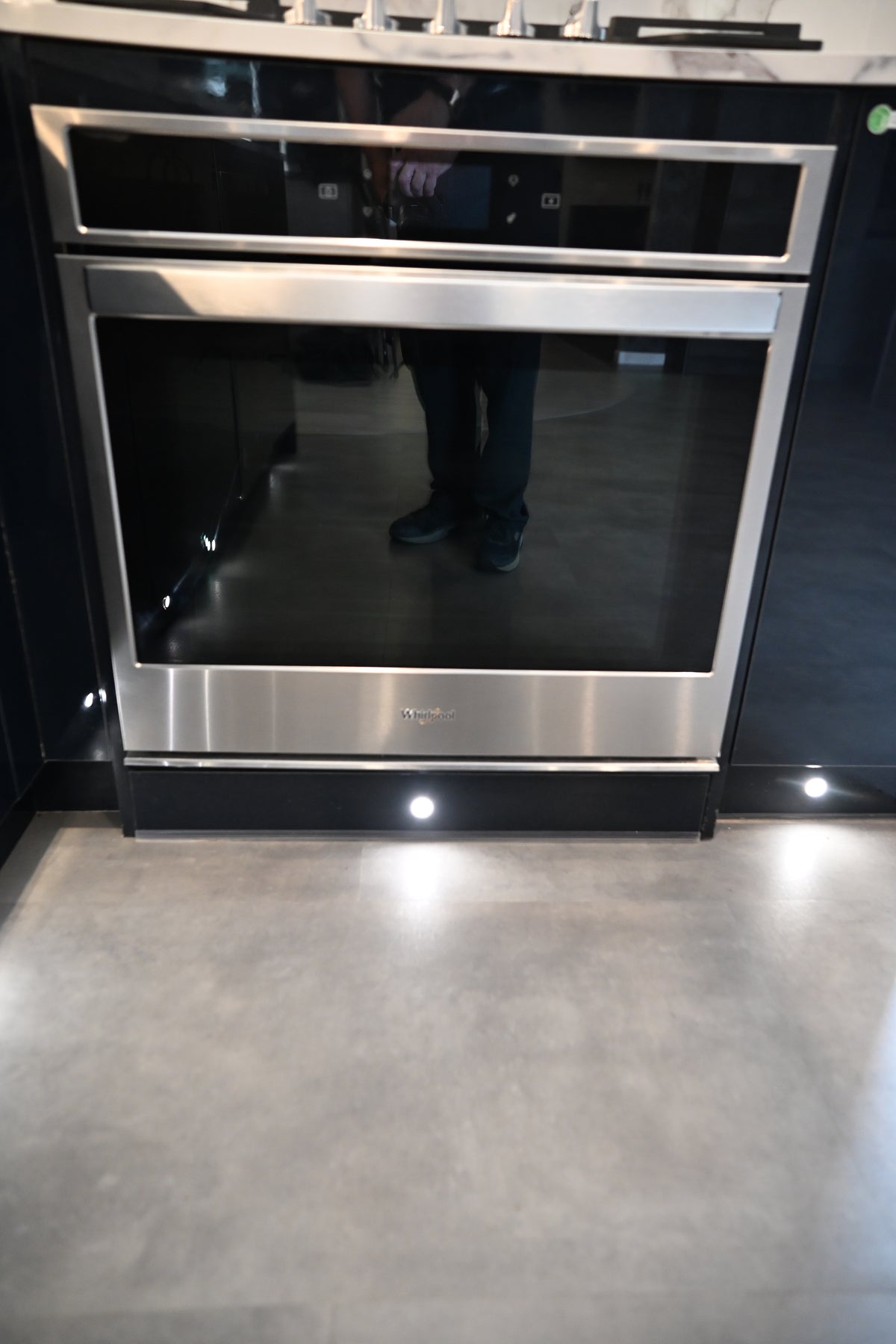 Wren Autograph Navy Blue Gloss Kitchen