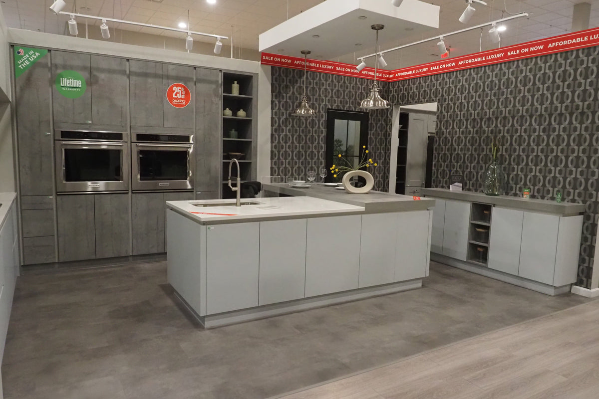 Wren Milano Modern Kitchen with Island & Appliances