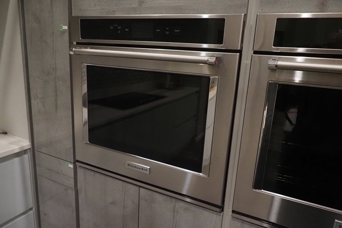 Wren Milano Modern Kitchen with Island & Appliances
