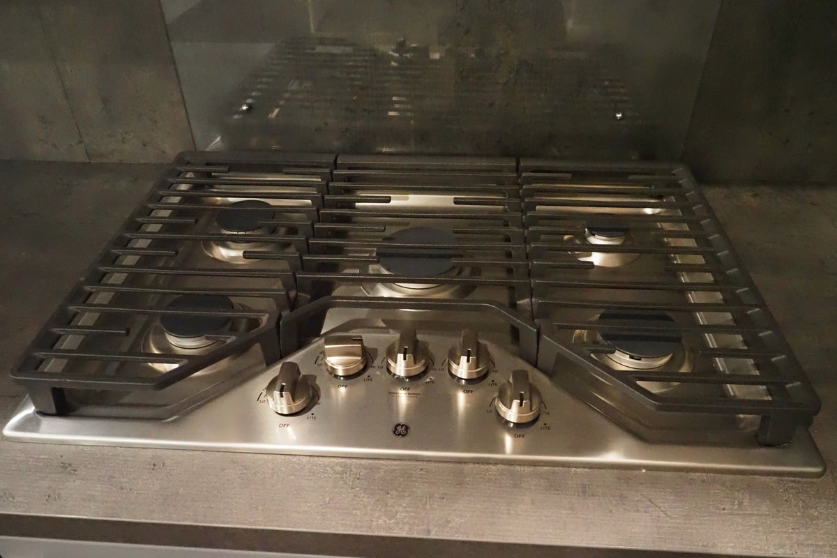 Wren Shaker Chelsea Juratek Dove Gray Matte Kitchen