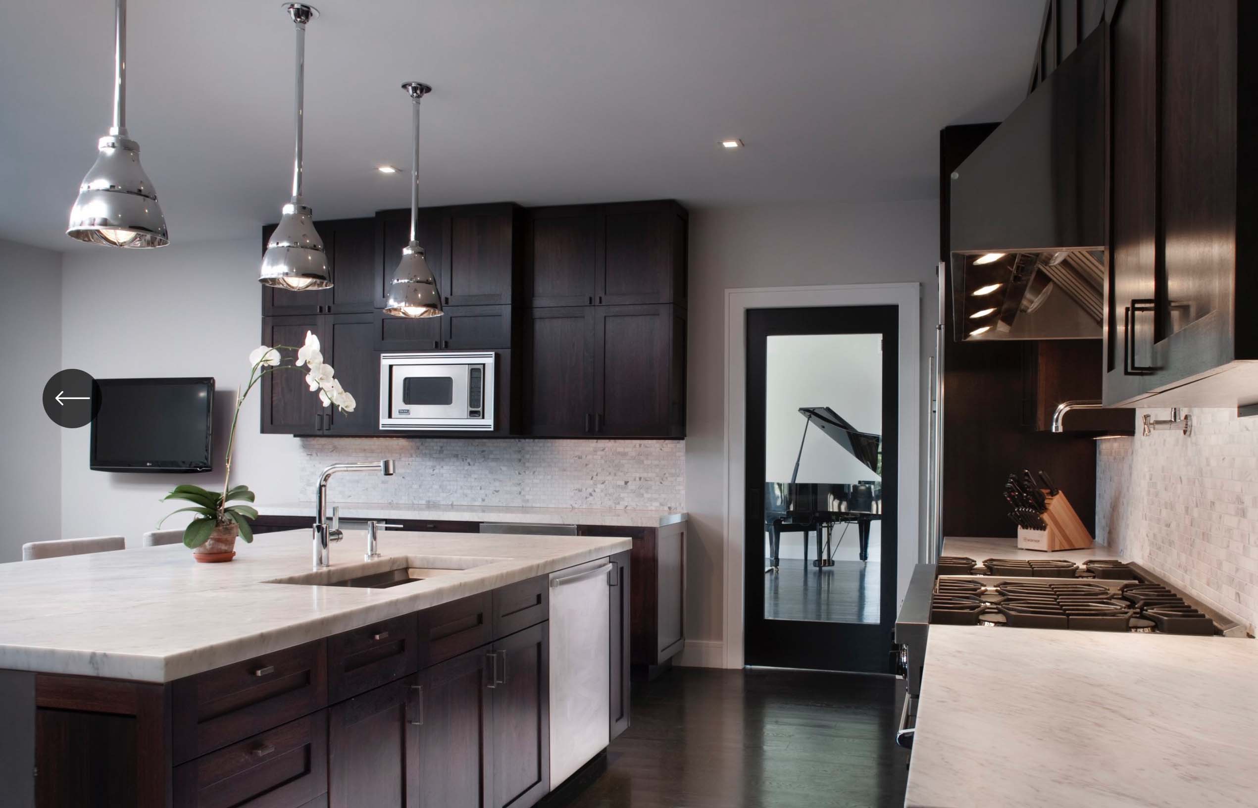 Traditional Dark Wooden Brown Kitchen with Island, Marble Countertops & Luxury Appliances