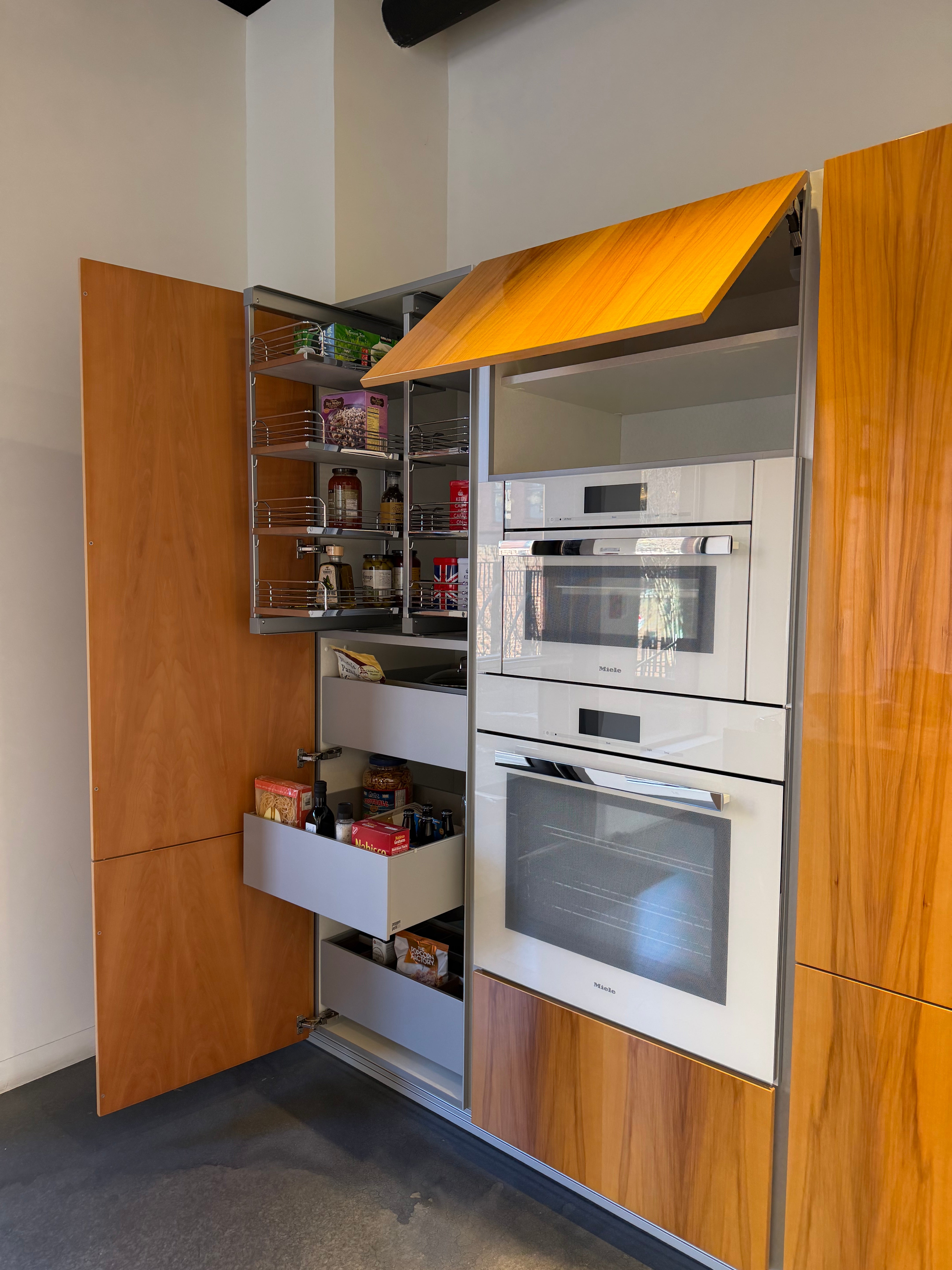 Poggenpohl Segmento Modern White & Wood Veneer Kitchen with Miele Appliance Suite
