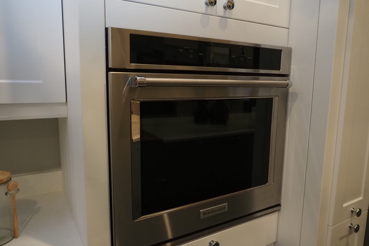 Wren Shaker White & Grey Matte Kitchen with KitchenAid Appliances
