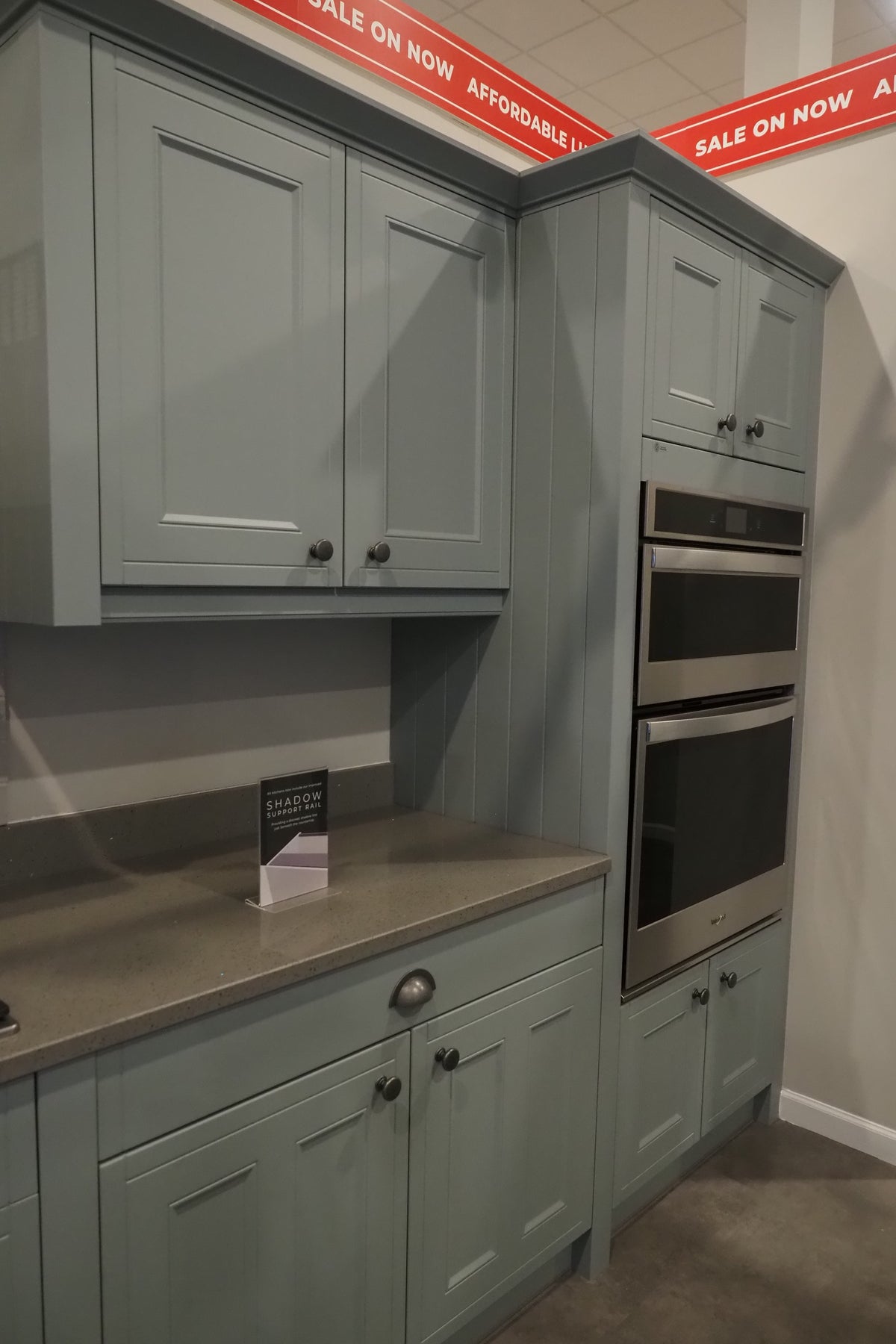 Wren Shaker Sage Green Matte Kitchen with Appliances