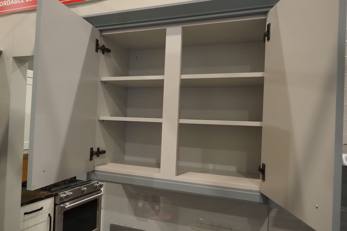 Wren Shaker Sage Green Matte Kitchen with Appliances