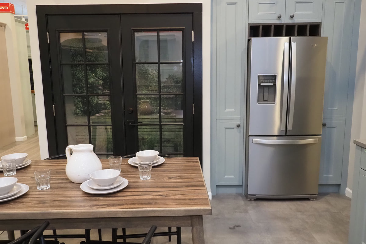 Wren Shaker Sage Green Matte Kitchen with Appliances