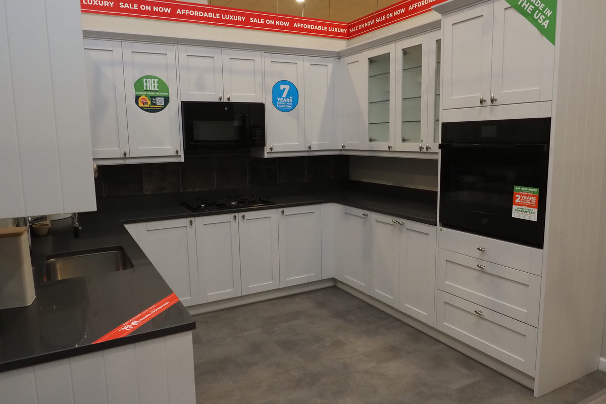 Wren Shaker Forest Classic Chalk White Grain Kitchen