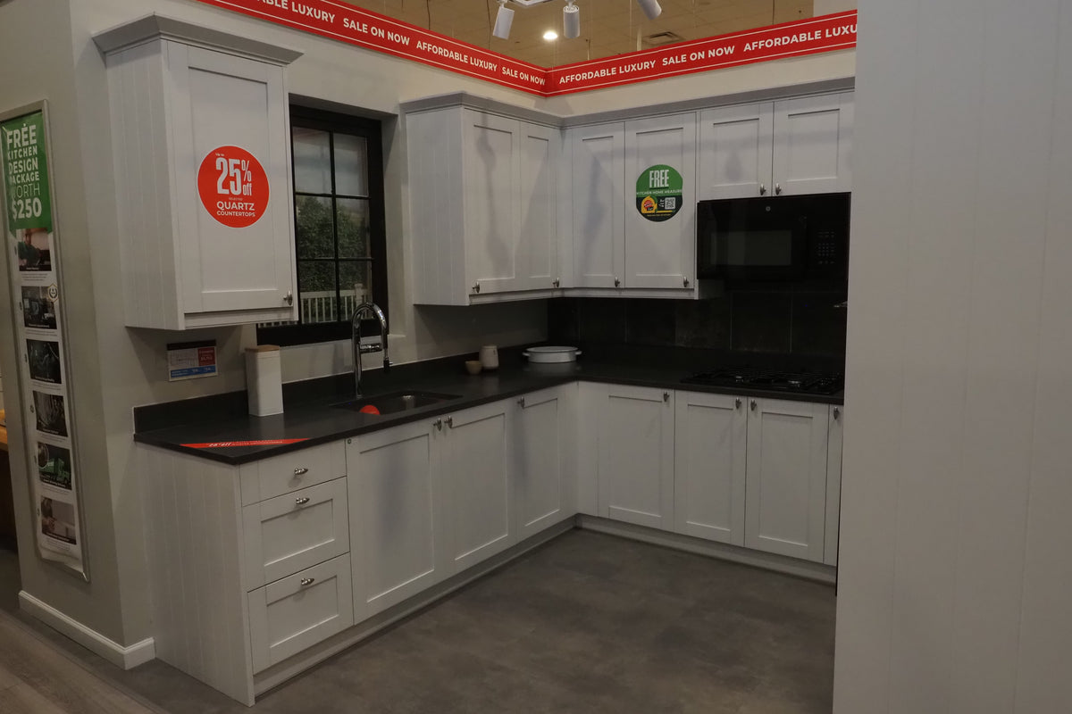 Wren Shaker Forest Classic Chalk White Grain Kitchen