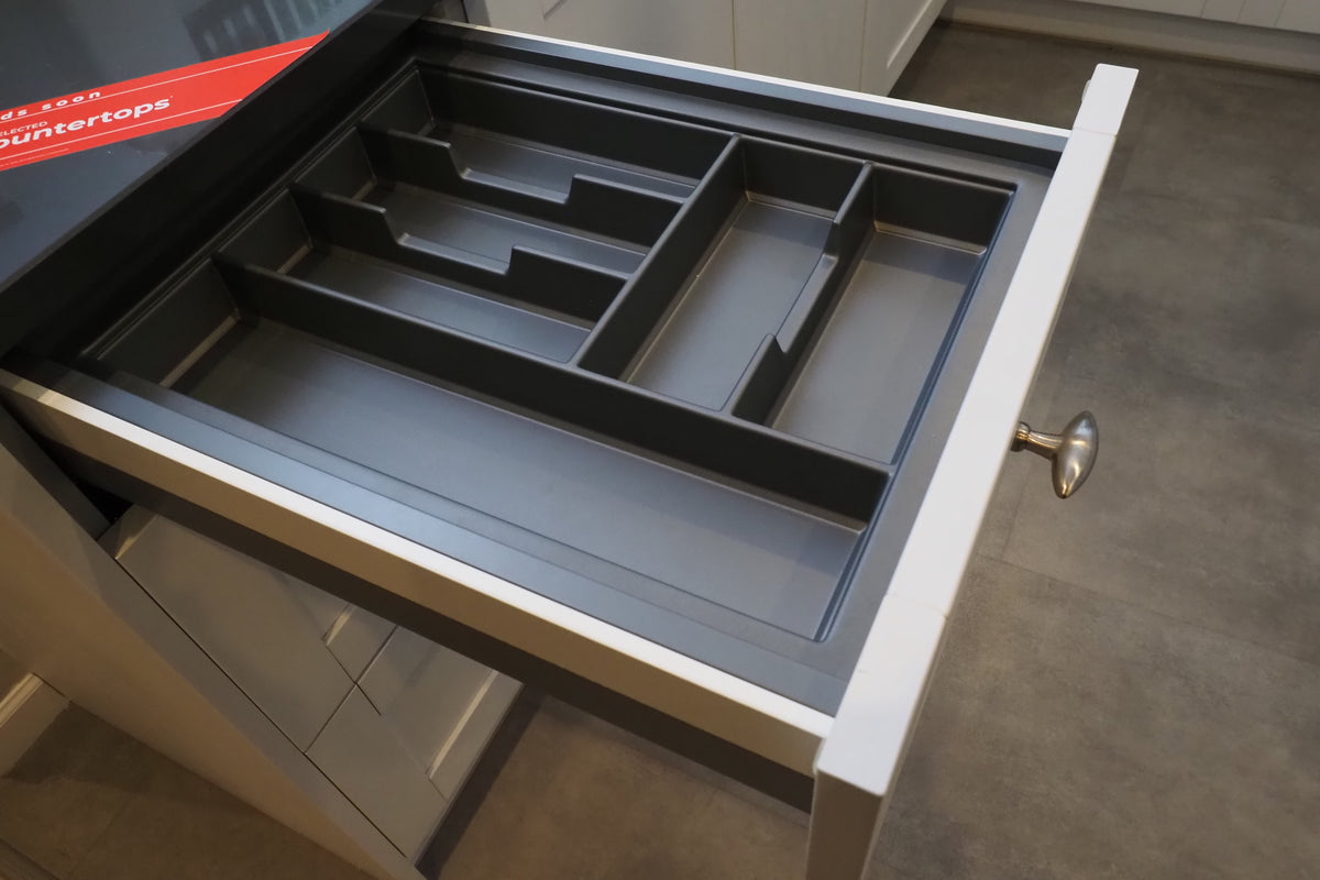 Wren Shaker Forest Classic Chalk White Grain Kitchen
