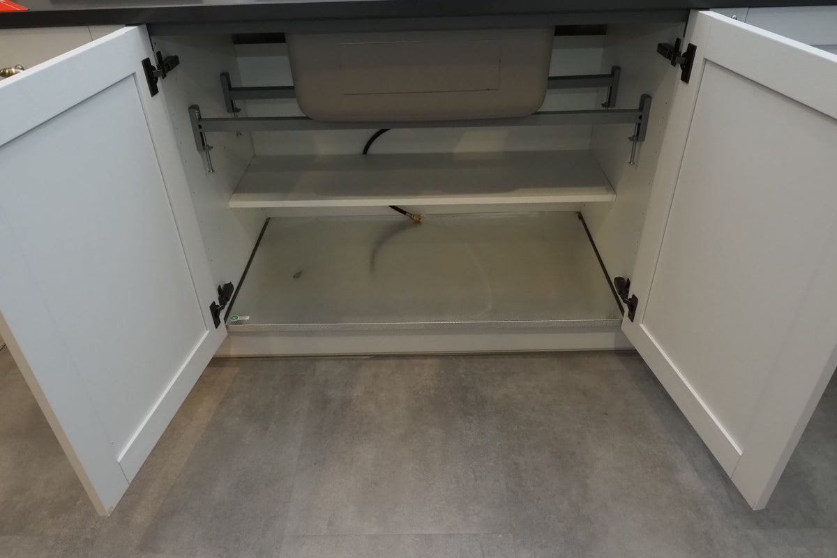 Wren Shaker Forest Classic Chalk White Grain Kitchen