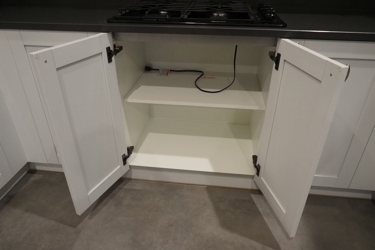 Wren Shaker Forest Classic Chalk White Grain Kitchen