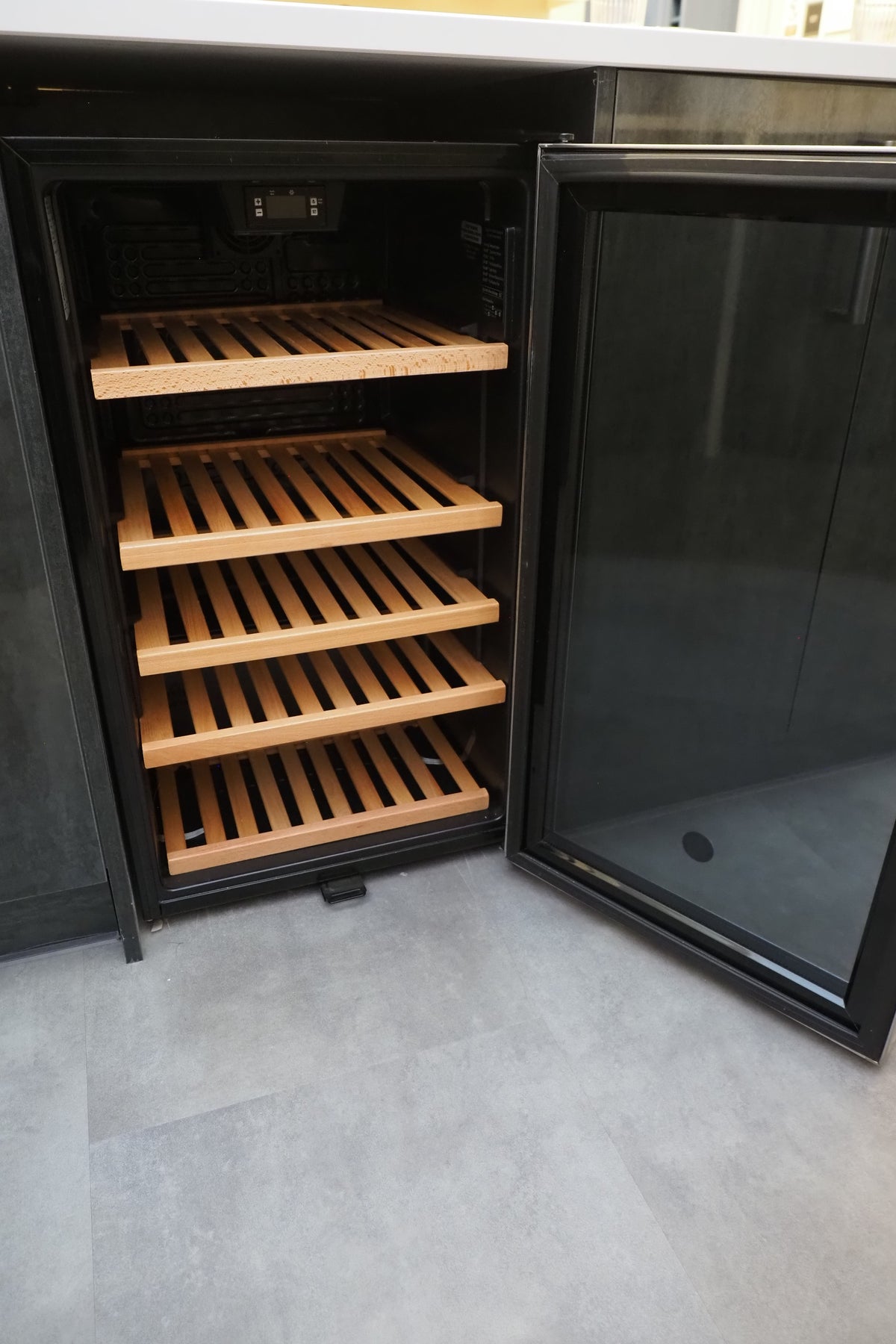 Wren Ultra & Elements Bianco and Metallic Slate Gloss Kitchen