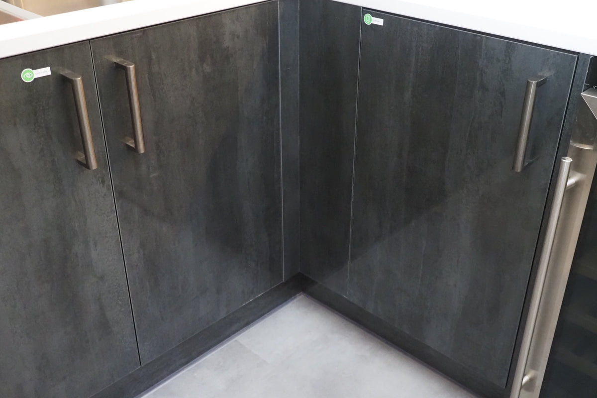 Wren Ultra & Elements Bianco and Metallic Slate Gloss Kitchen