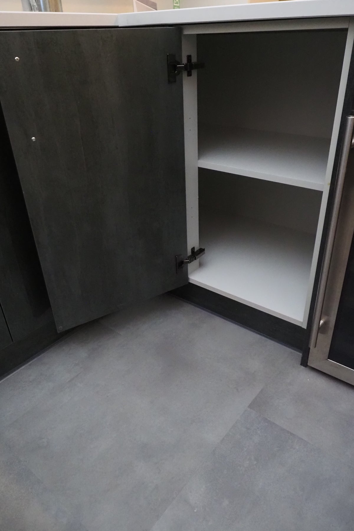 Wren Ultra & Elements Bianco and Metallic Slate Gloss Kitchen
