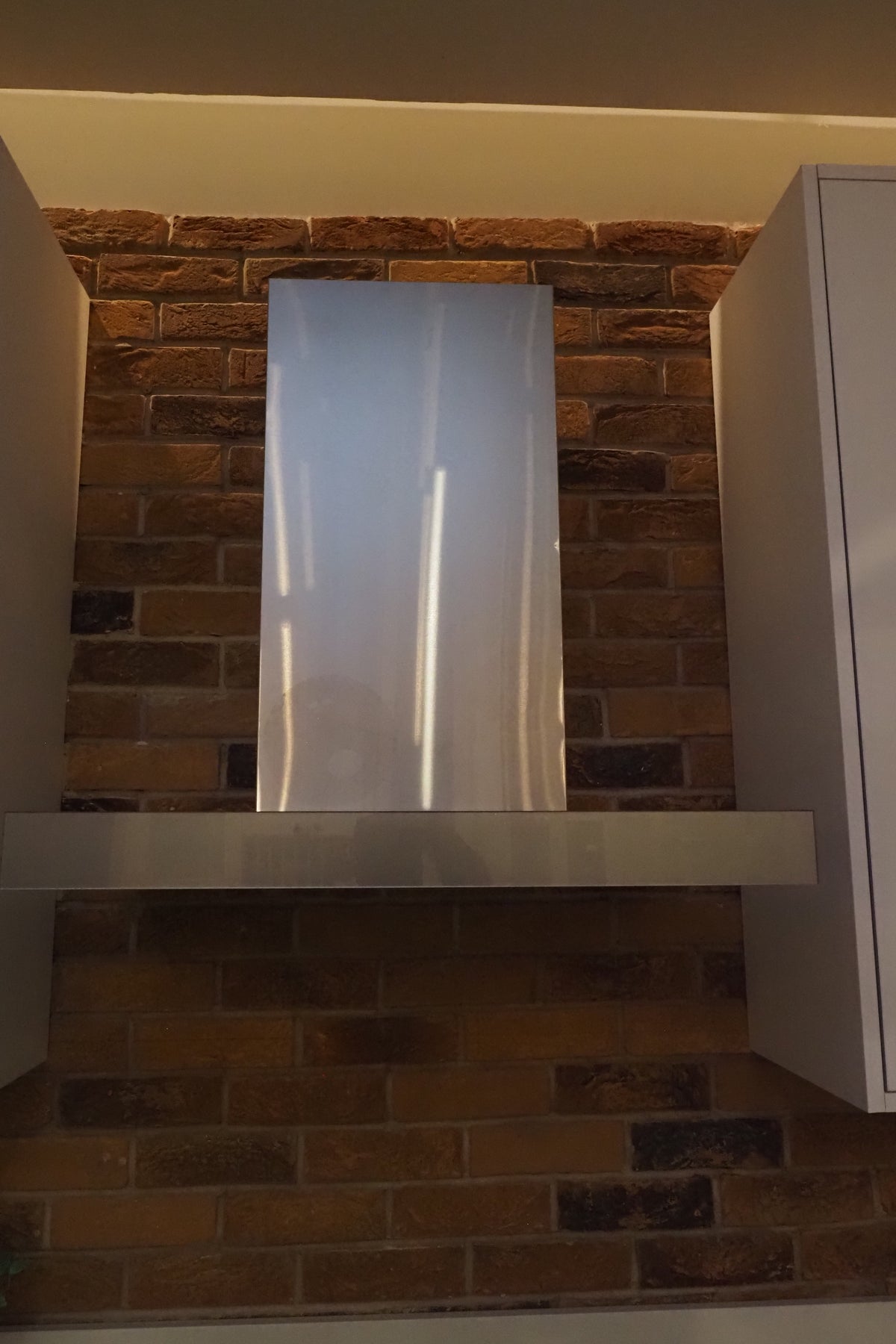 Wren Ultra & Elements Bianco and Metallic Slate Gloss Kitchen