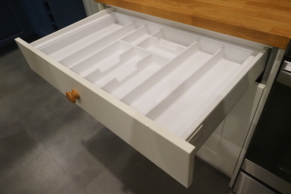 Wren Shaker Classic Cream Matte Kitchen
