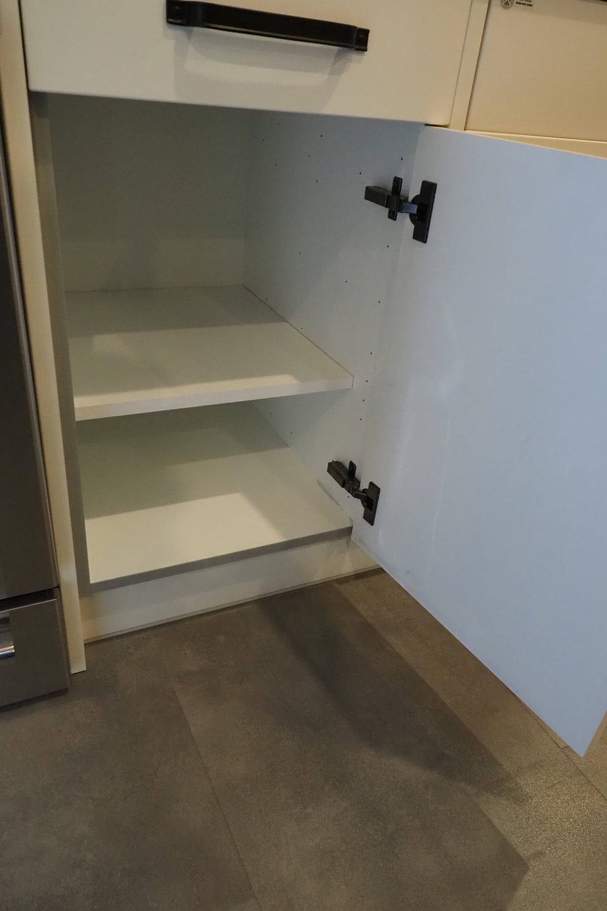 Wren Shaker Chelsea Juratek Cream Matte Kitchen