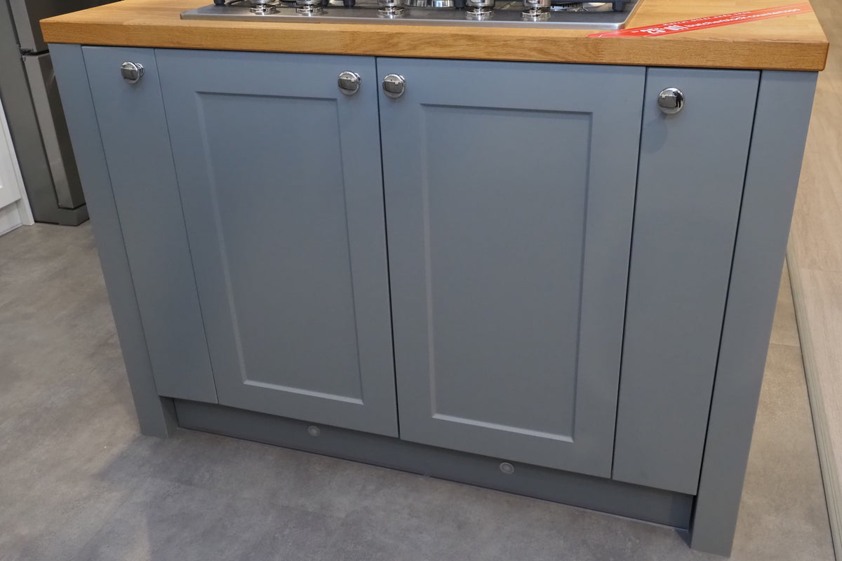 Wren Shaker White & Grey Matte Kitchen with KitchenAid Appliances